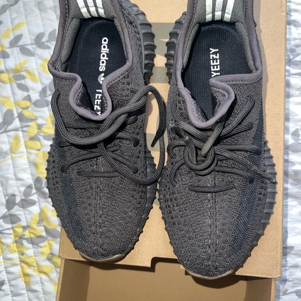 Yeezy boost 350 size y4.5
